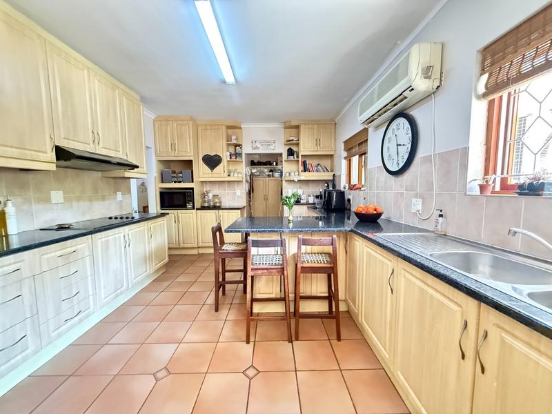 4 Bedroom Property for Sale in Panorama Western Cape